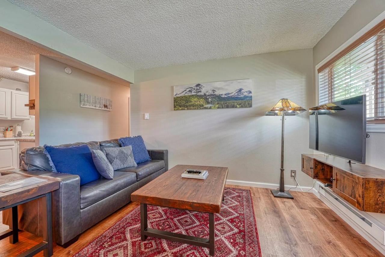 Riverfront Family-Friendly Condo آفون المظهر الخارجي الصورة